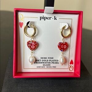 Piper K | Glass Heart Earrings w/ Freshwater Pearls ♥️